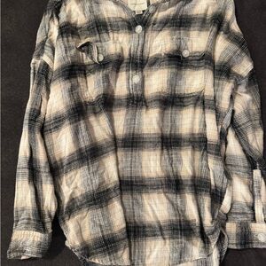 American Eagle Outfitters Black and Cream Checkered Shirt